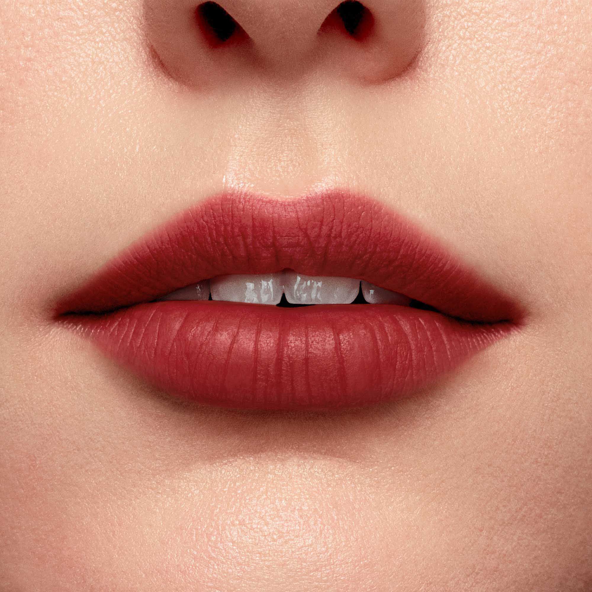 L'ABSOLU ROUGE INTIMATTE